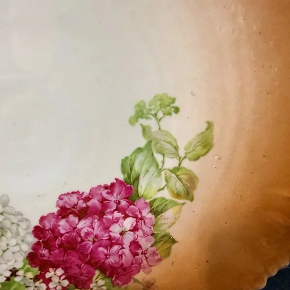 Decorative Plate with Hydrangeas - Picture 5 of 16